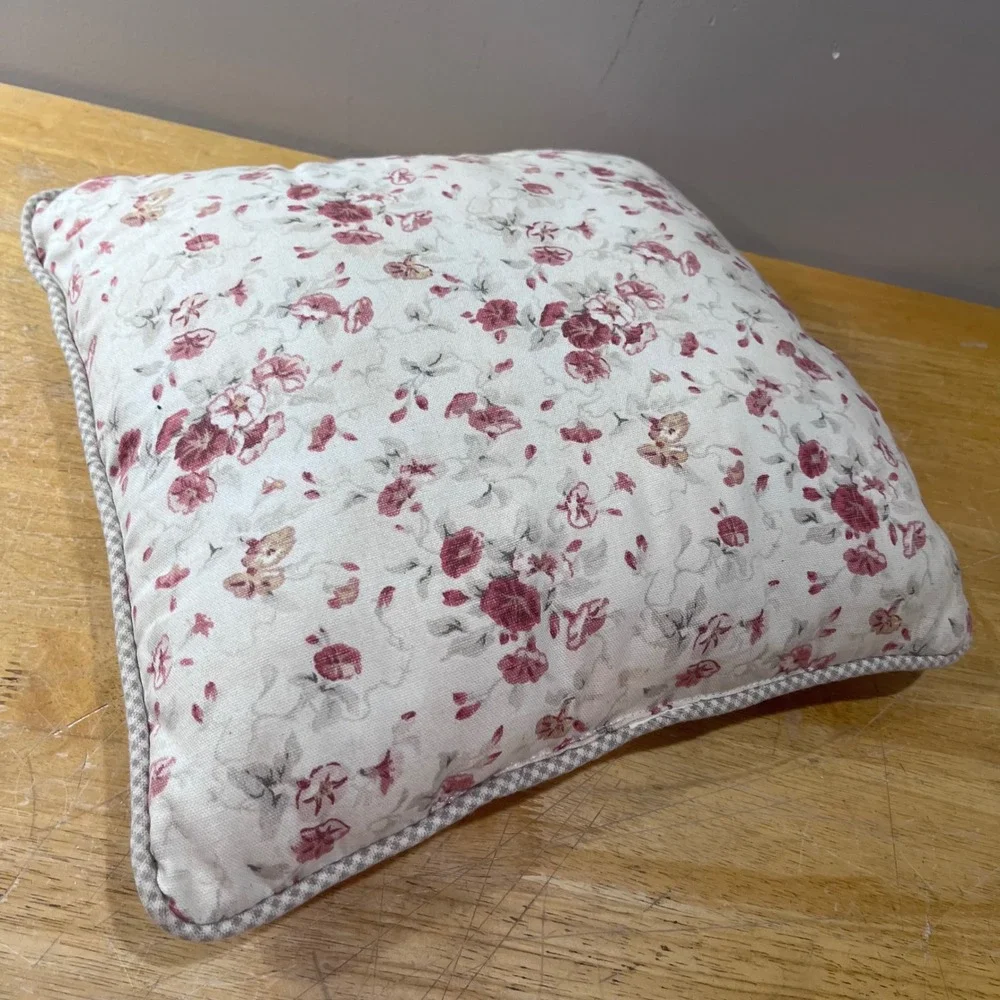 Vtg Waverly Norfolk Rose Floral Throw Pillow 16x16 Red Pink Cream Gingham Trim